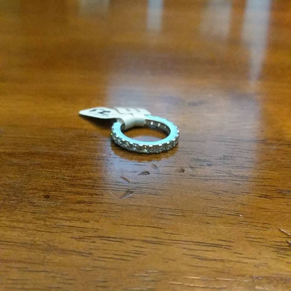 Ring - Picture 2 of 3